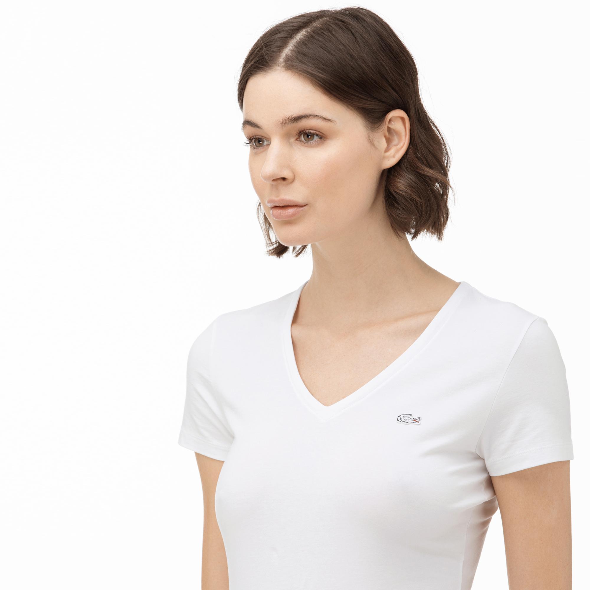Lacoste Kadın Slim Fit V Yaka Beyaz T-Shirt. 4