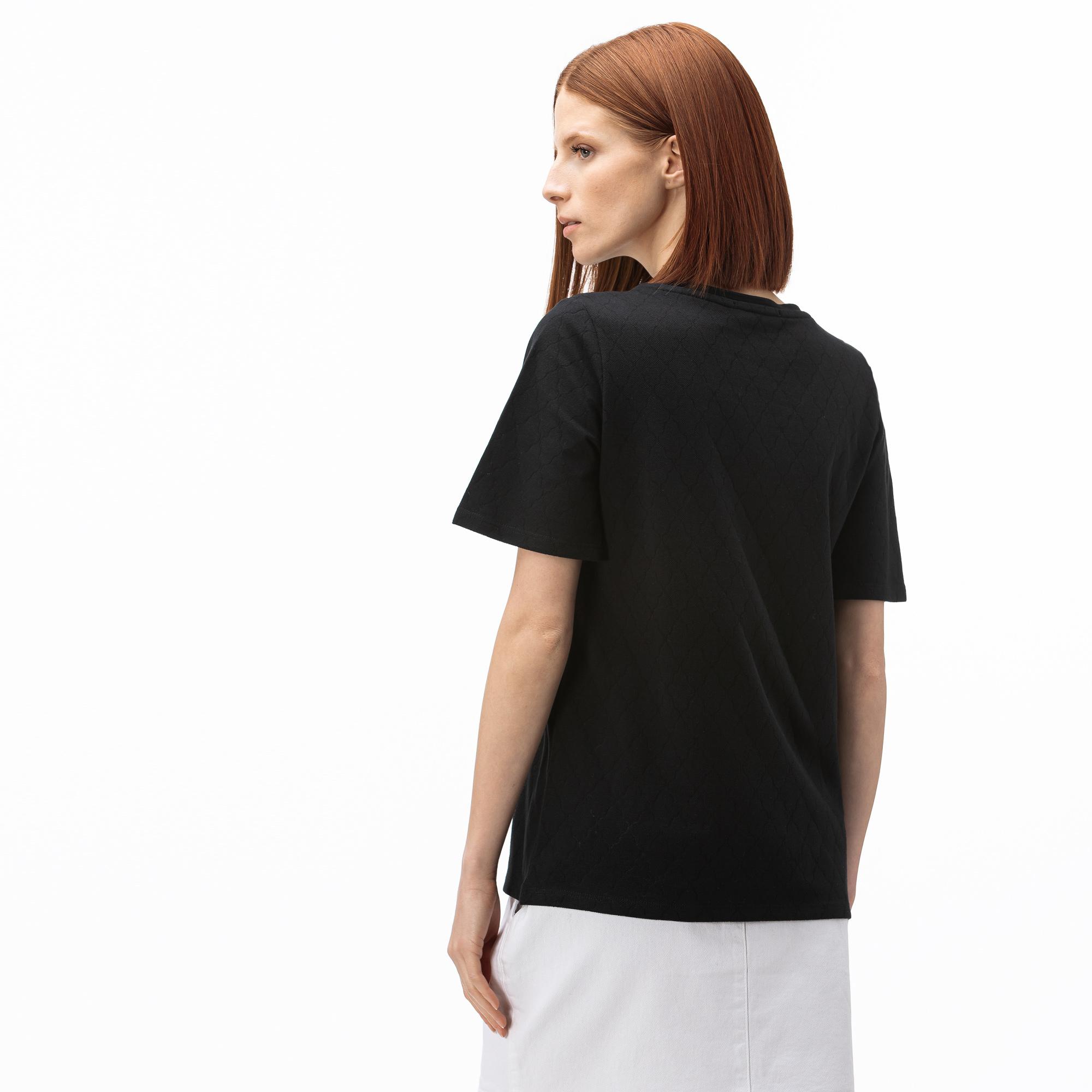 Lacoste Lacoste Kadın V Yaka Desenli Siyah T-Shirt. 2