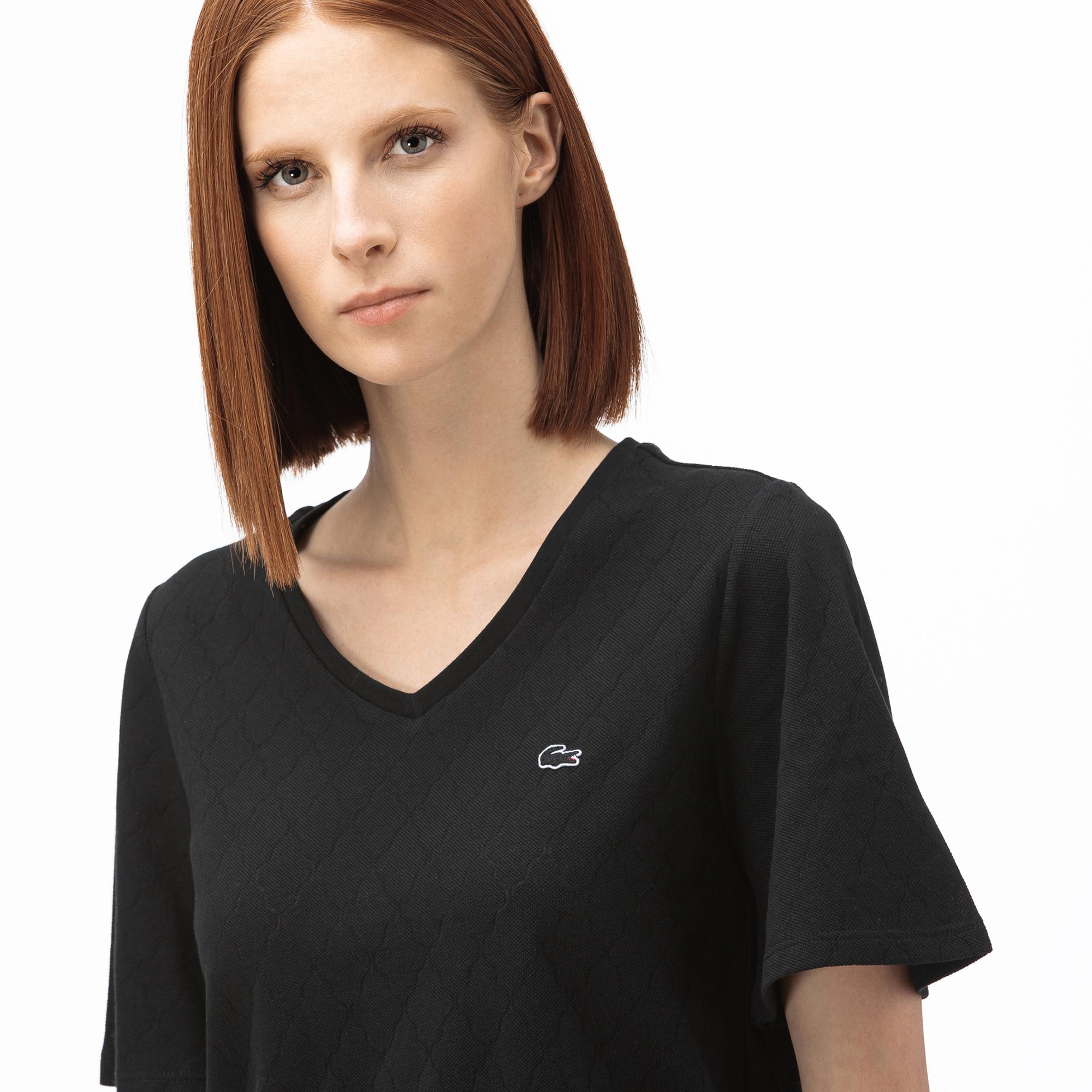 Lacoste Lacoste Kadın V Yaka Desenli Siyah T-Shirt. 3