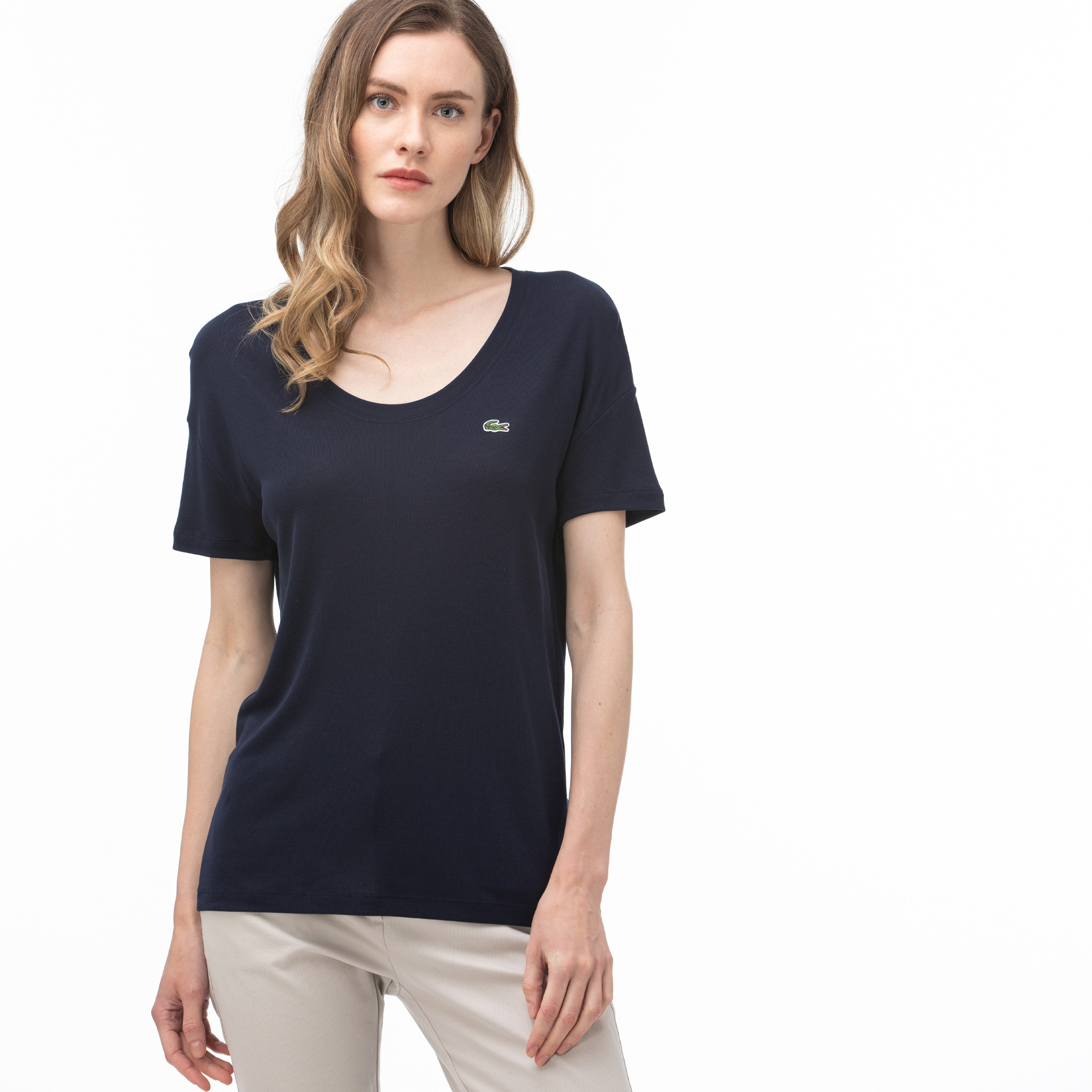 Lacoste Kadın Kayık Yaka Lacivert T-Shirt. 3