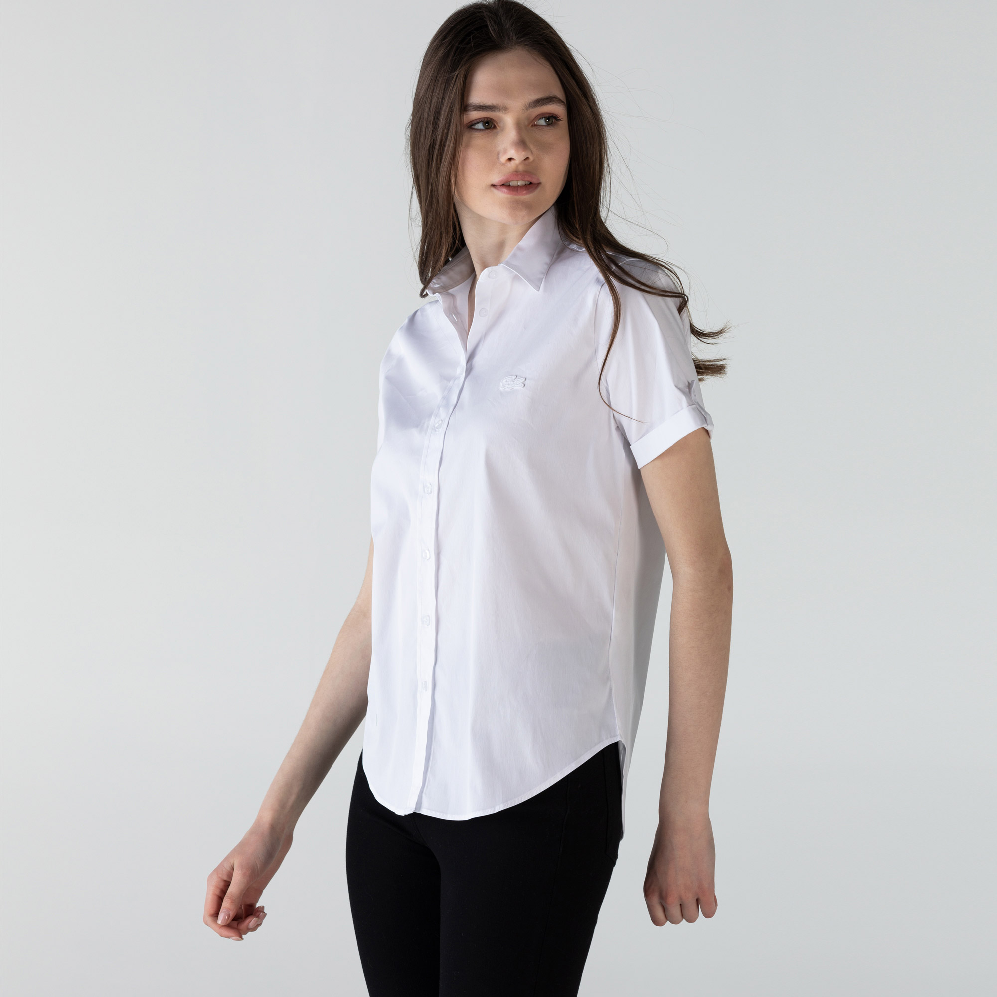 Lacoste Kadın Kısa Kollu Beyaz Gömlek. 1