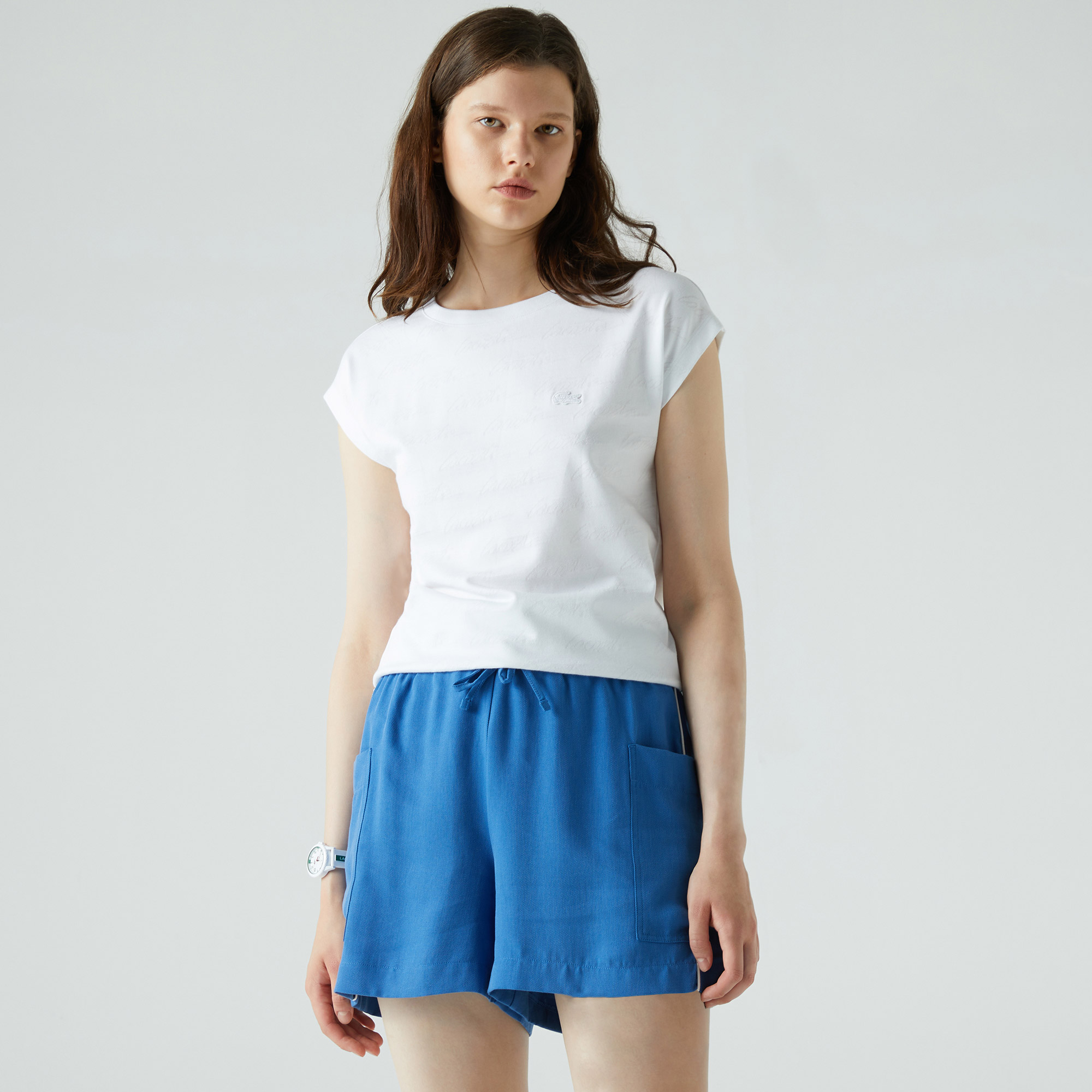 Lacoste Kadın Slim Fit Desenli Beyaz T-Shirt. 1