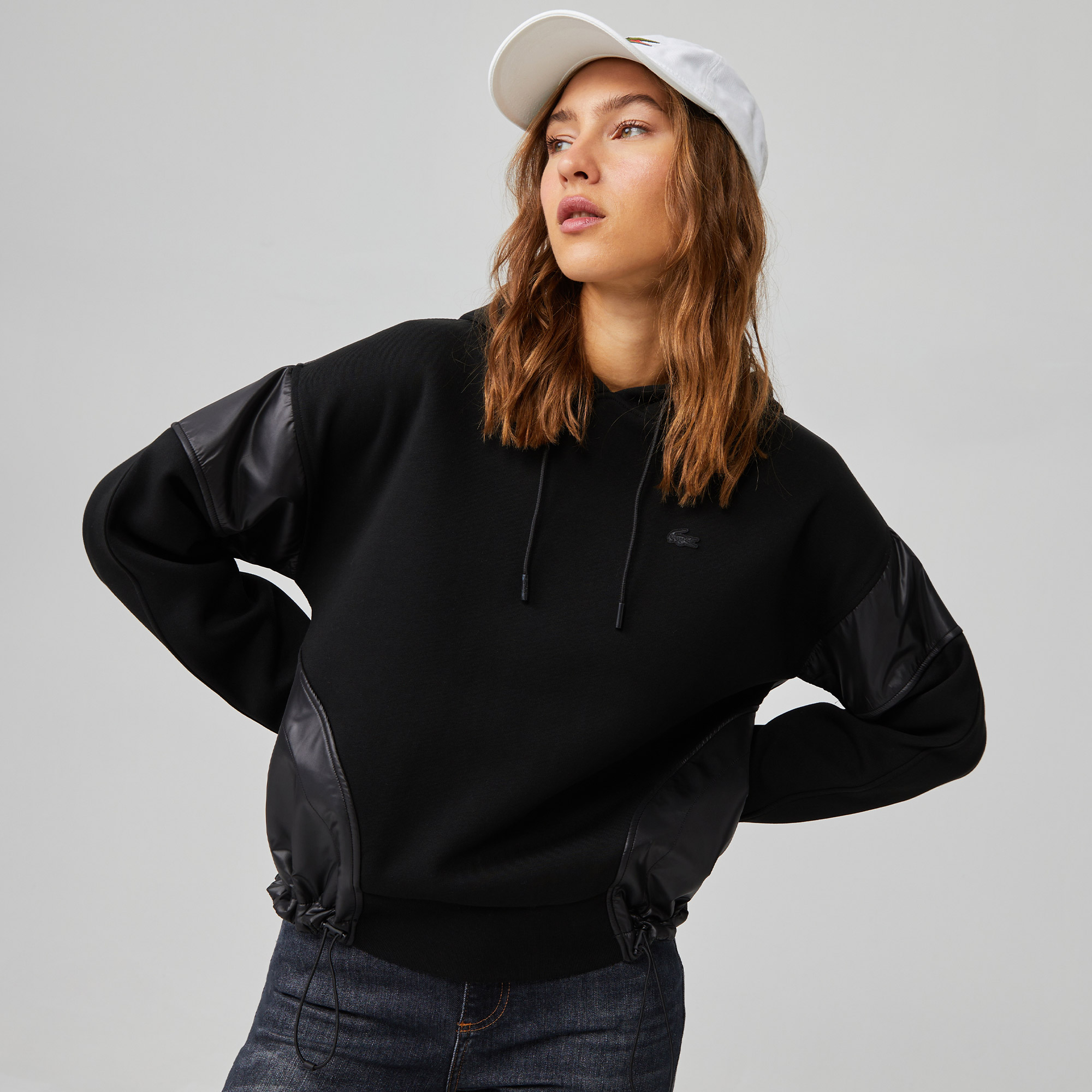 Lacoste Kadın Regular Fit Kapüşonlu Renk Bloklu Siyah Sweatshirt. 1